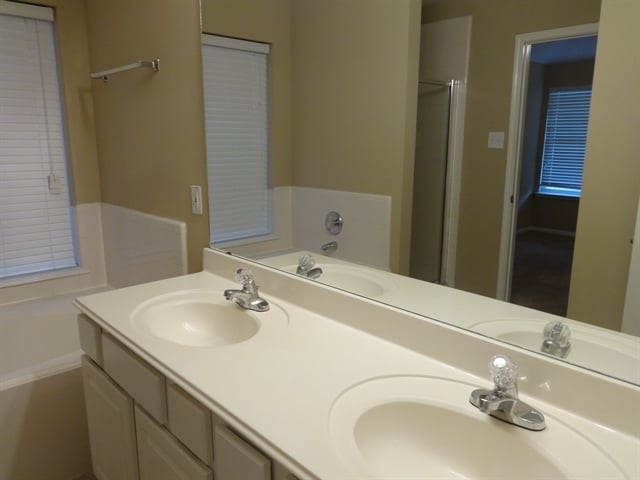 Building Photo - 20322 Linden Tree Dr