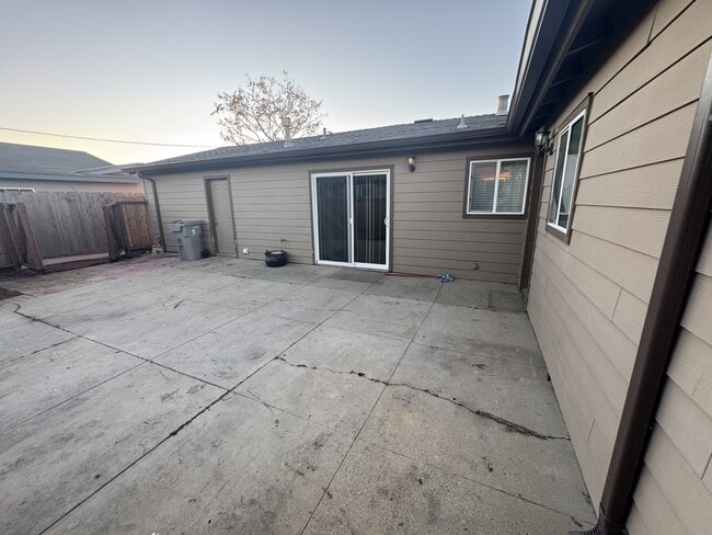 Building Photo - 1776 Pescadero Dr