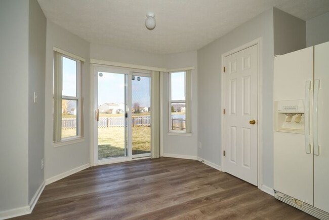 Building Photo - Brownsburg Schools and a Fenced Backyard!!