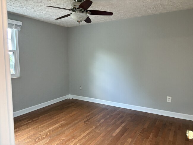 Building Photo - 412 Kojun Ct