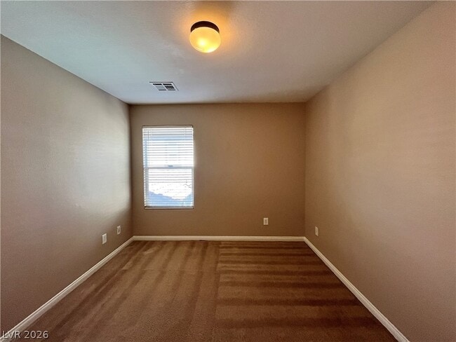 Building Photo - 548 Ivy Spring St