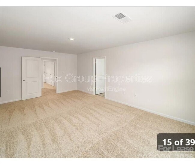 Building Photo - 132 Scotsway Ct