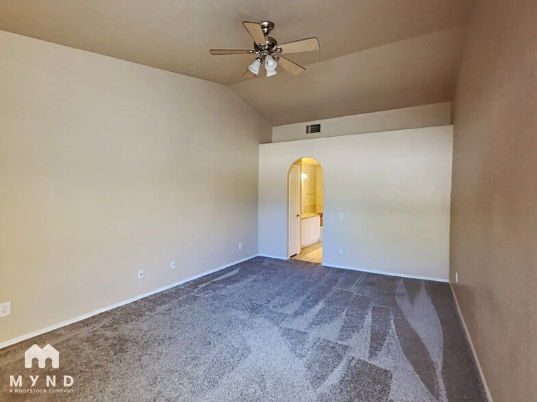 Building Photo - 3018 W Laquila Aerie