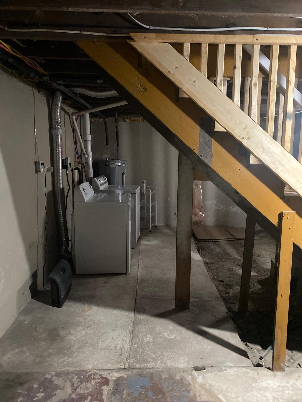 Building Photo - 104 S 4th St