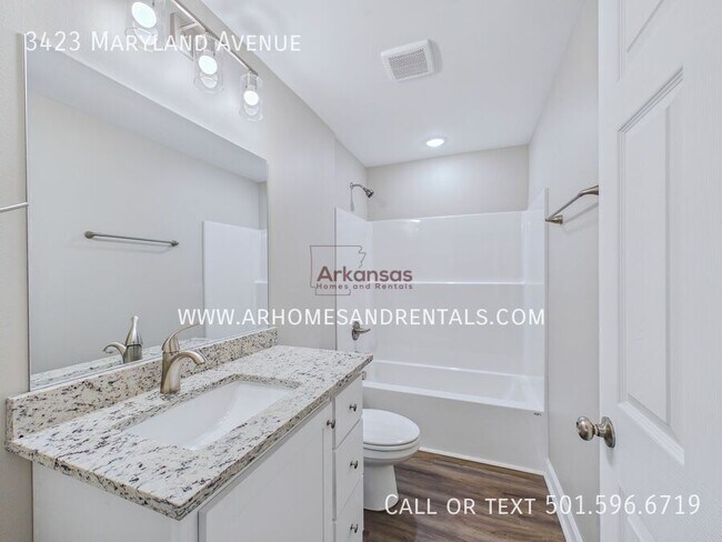 Building Photo - 3423 Maryland Ave