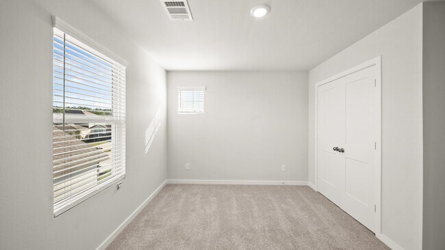 Building Photo - 25192 Leather Leaf Ct