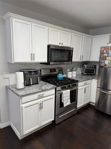 Building Photo - 1216 Riverway Ln