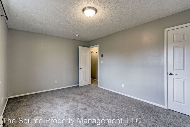 Building Photo - 3 br, 1.5 bath House - 2941 Swing Station Wy