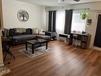 Building Photo - 496 Fanshaw L