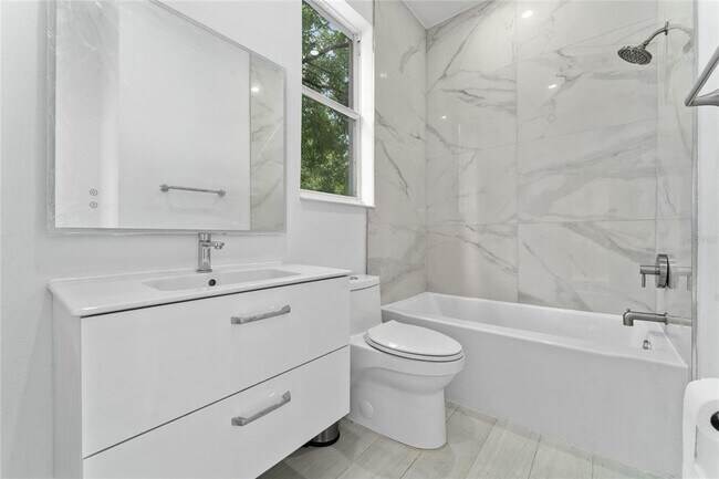 Building Photo - 9361 Monterey Bay Dr