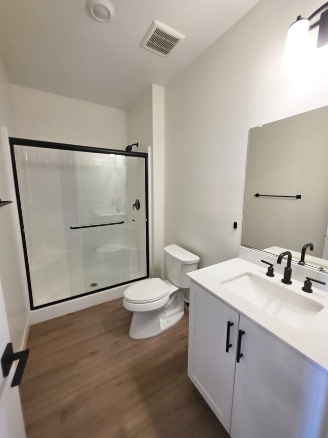 Building Photo - 27589 Sanctuary Ct