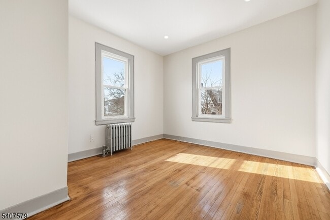 Building Photo - 265 N 17th St