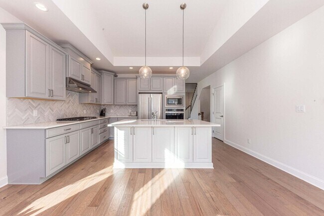 Building Photo - 3341 Roseford Blvd