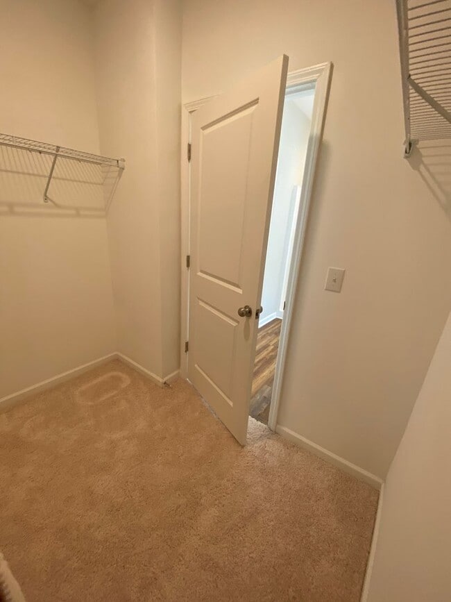 Building Photo - One level 3 bedroom 2 bath home