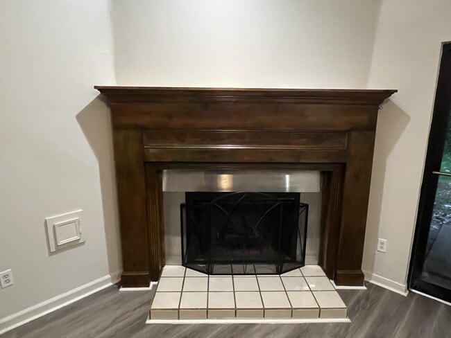 Building Photo - 1635 Ainsdale Dr