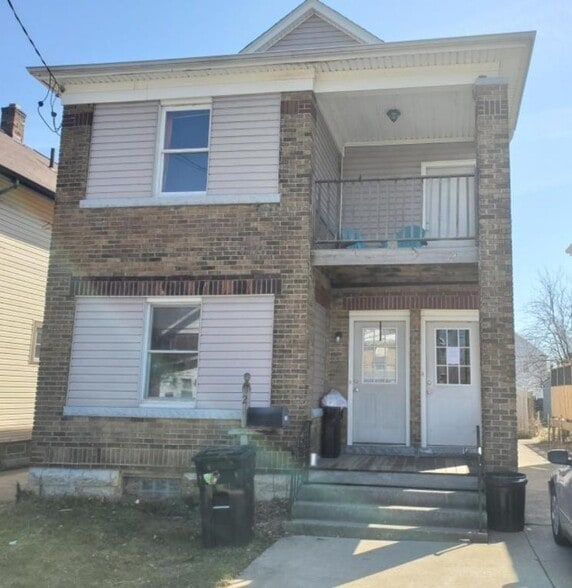 Building Photo - 823 E 29th St