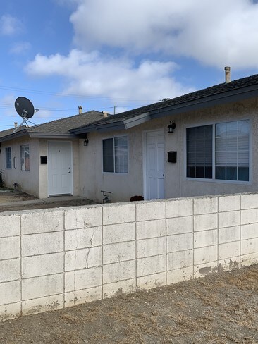 Building Photo - 308 N Second St