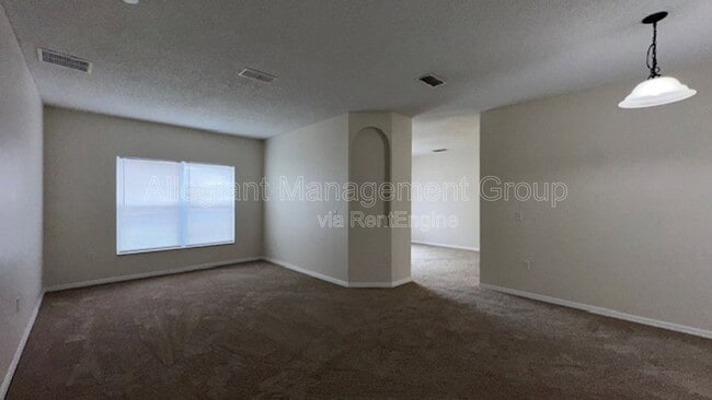 Building Photo - 939 Halifax Dr