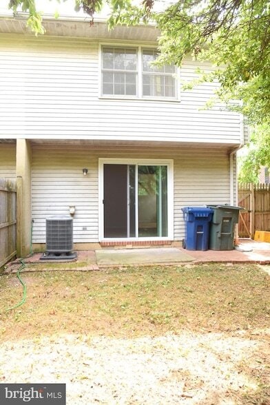 Building Photo - 508 E Windsor Ave