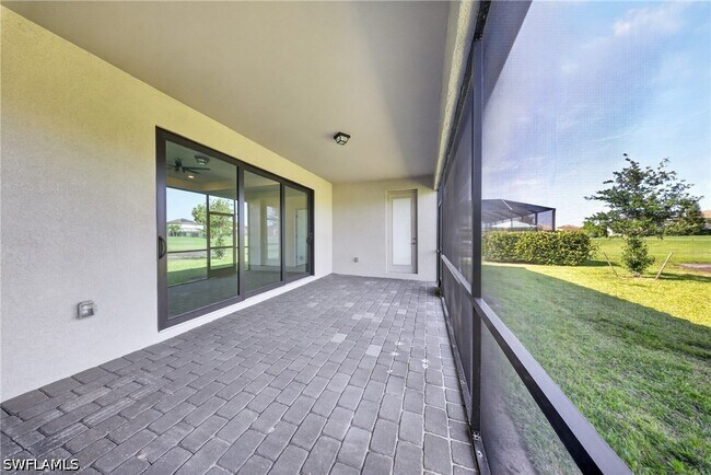 Building Photo - 1388 Birdie Dr