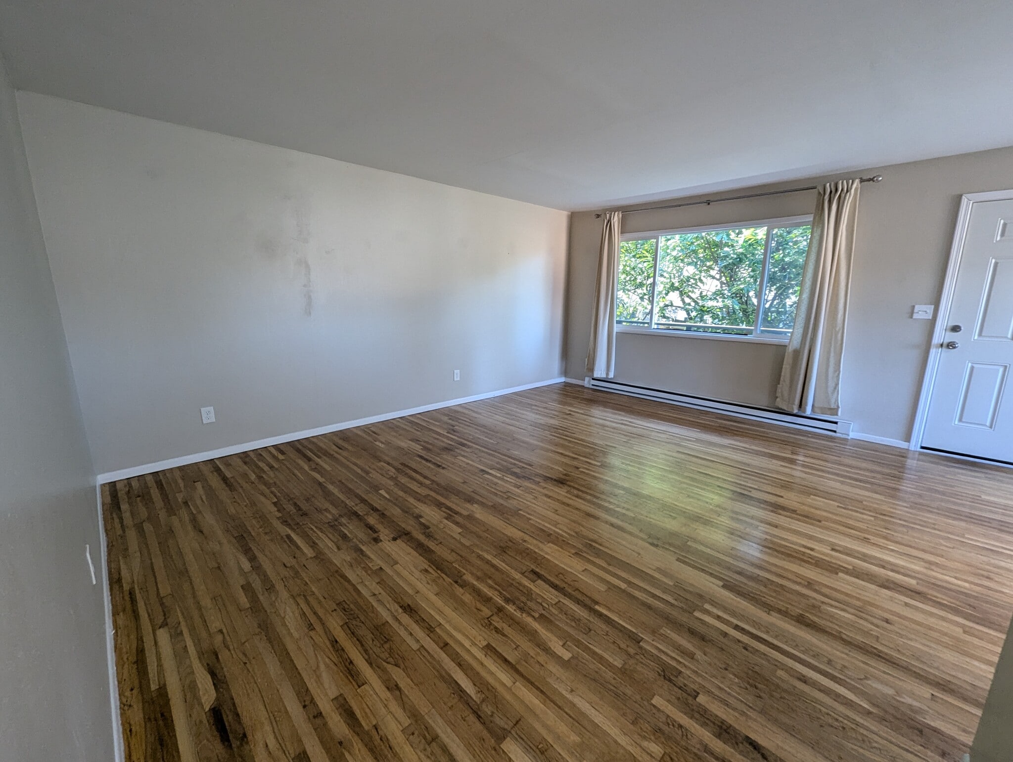 Building Photo - 1626 Southeast Lexington Street