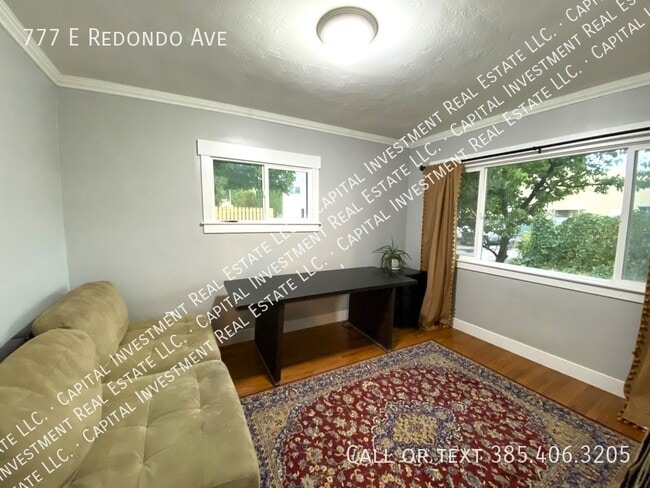 Building Photo - 777 E Redondo Ave