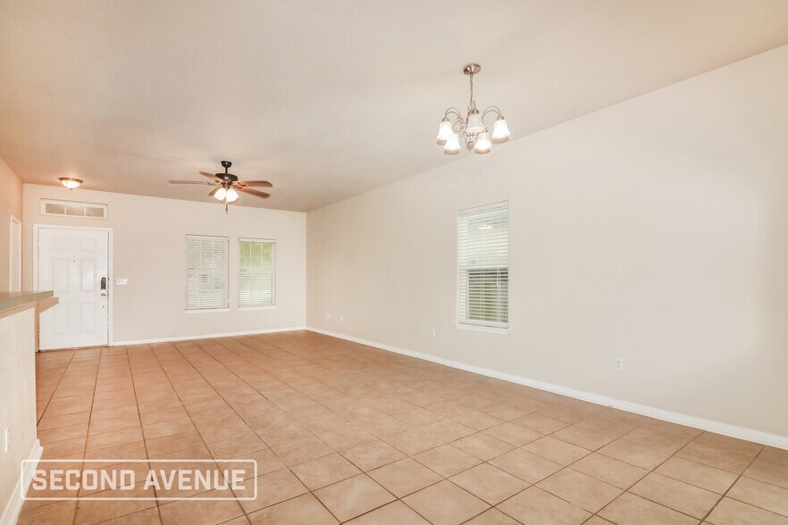 Building Photo - 2613 Las Brisas St