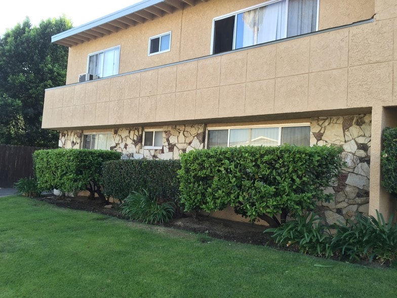 Building Photo - 8343 Amigo Ave