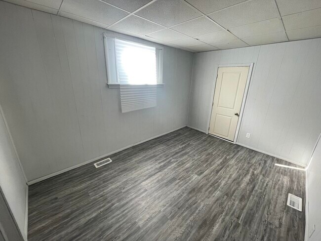 Building Photo - 624 Grant-N