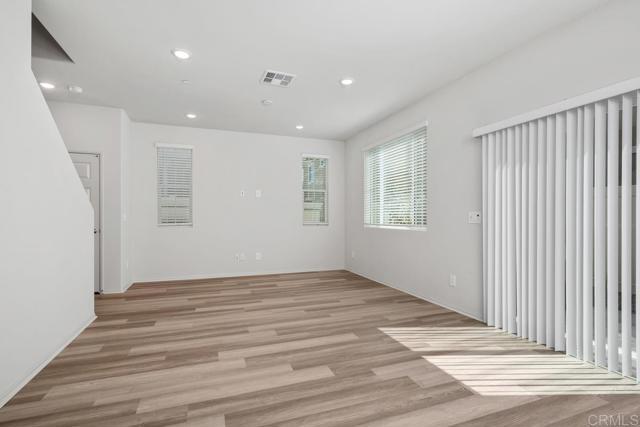 Building Photo - 40361 Via Jumara