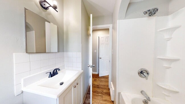 Building Photo - Fulton/W.58th neighborhood; 3 bedroom/2bat...