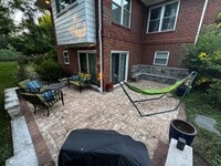 Building Photo - 19 Thomas Dr