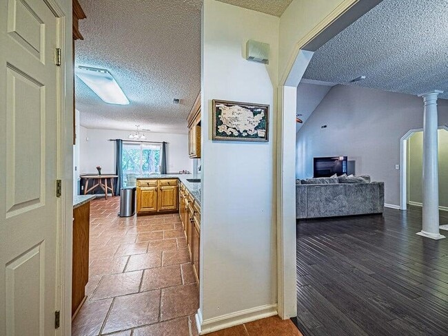 Building Photo - 1265 Cutleaf Dr