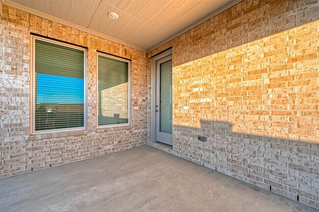 Building Photo - 21543 Eads Crk Dr