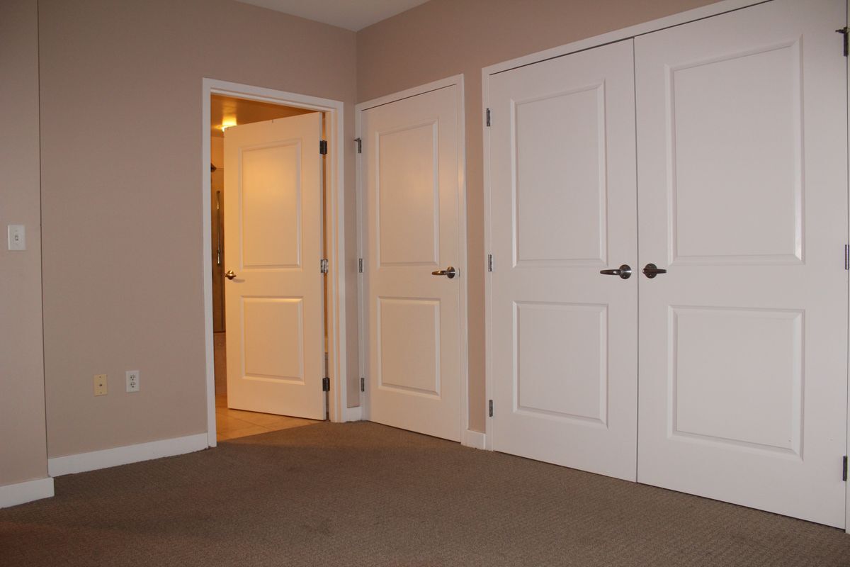 Building Photo - 105-UNIT CHRISTINA LANDING DR, 1703