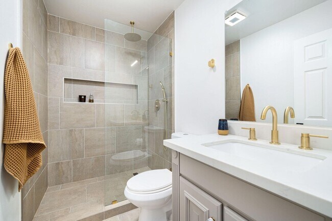 Building Photo - 53680 Avenida Montezuma