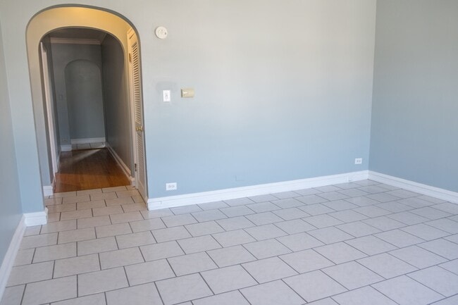 Building Photo - 5445 W 64th St