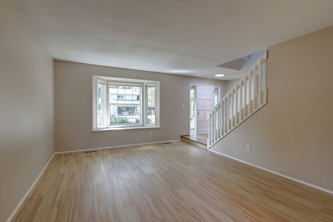 Building Photo - 10028 NE 139th St