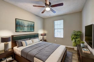 Building Photo - 129 Lester Rd NW