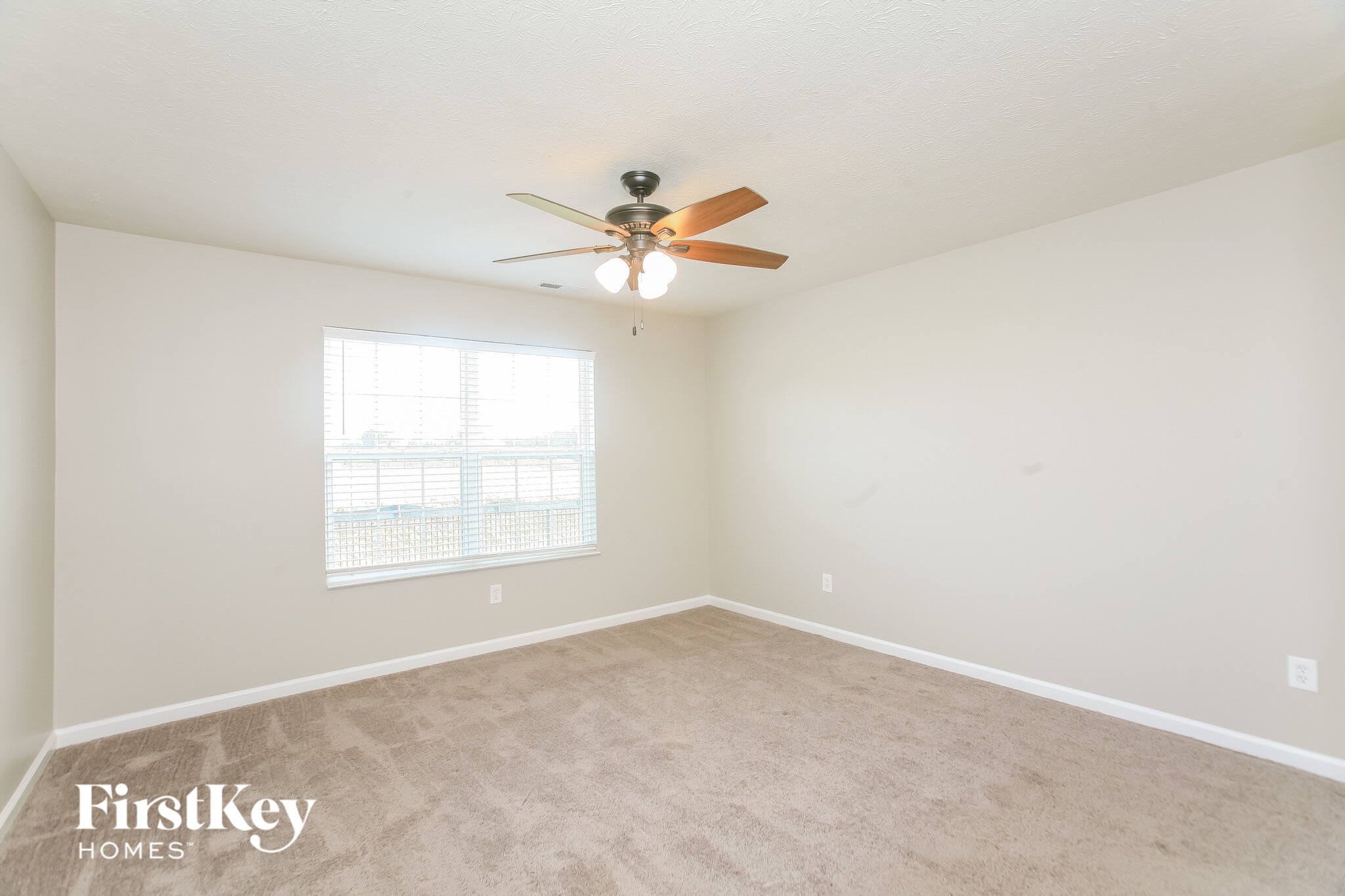 Building Photo - 5846 Wintersweet Ln