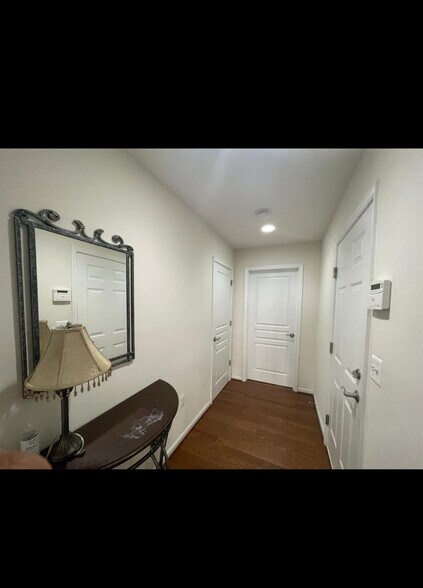 Building Photo - 8322 Heritage Crossing Ct