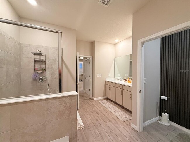 Building Photo - 8321 Praise Dr