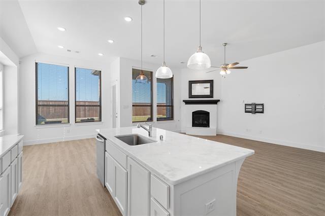 Building Photo - 4005 Crossroads Ct