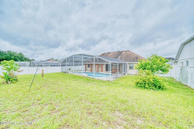 Building Photo - 5628 Loma Vista Dr W