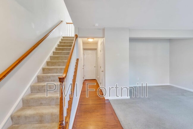 Building Photo - 15744 Kensington Palace Ln