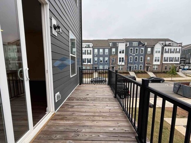 Building Photo - Bright End-Unit 3-Bed / 2.5-Bath Townhome with Flex Space, Gourmet Kitchen & 2-Car Garage – Walka...