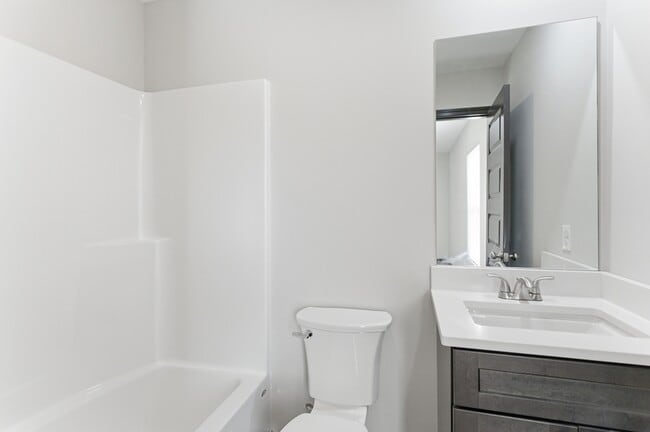 Building Photo - Macy Way - 109