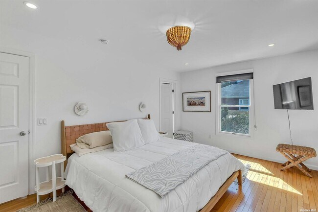 Building Photo - 6 Nidzyn Ave