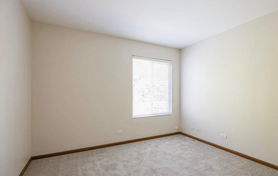 Building Photo - 2424 Dawson Ln