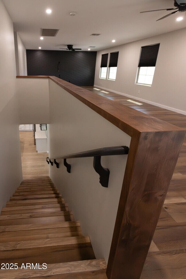 Building Photo - 26603 N 75th Dr